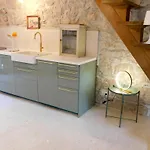 bezauberndes Steinhaus mit Garten in der Altstadt von Rovinj