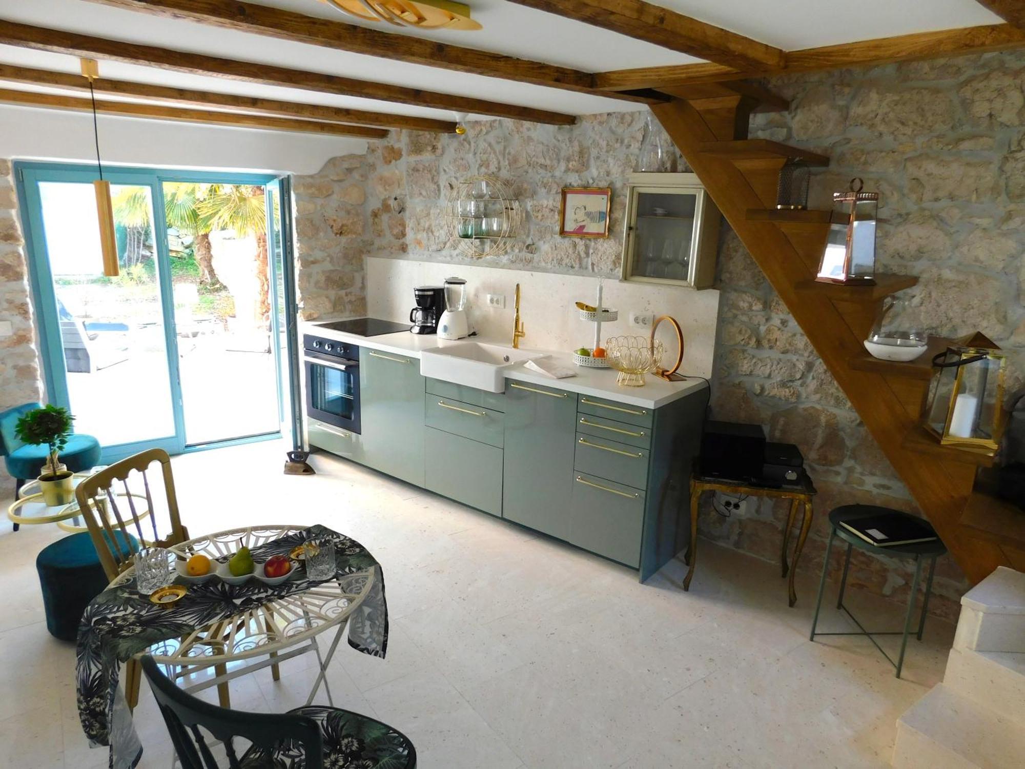 Bezauberndes Steinhaus Mit Garten In Der Altstadt Von Rovinj